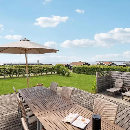 בית נופש Cozy In With House Sea View אסנס